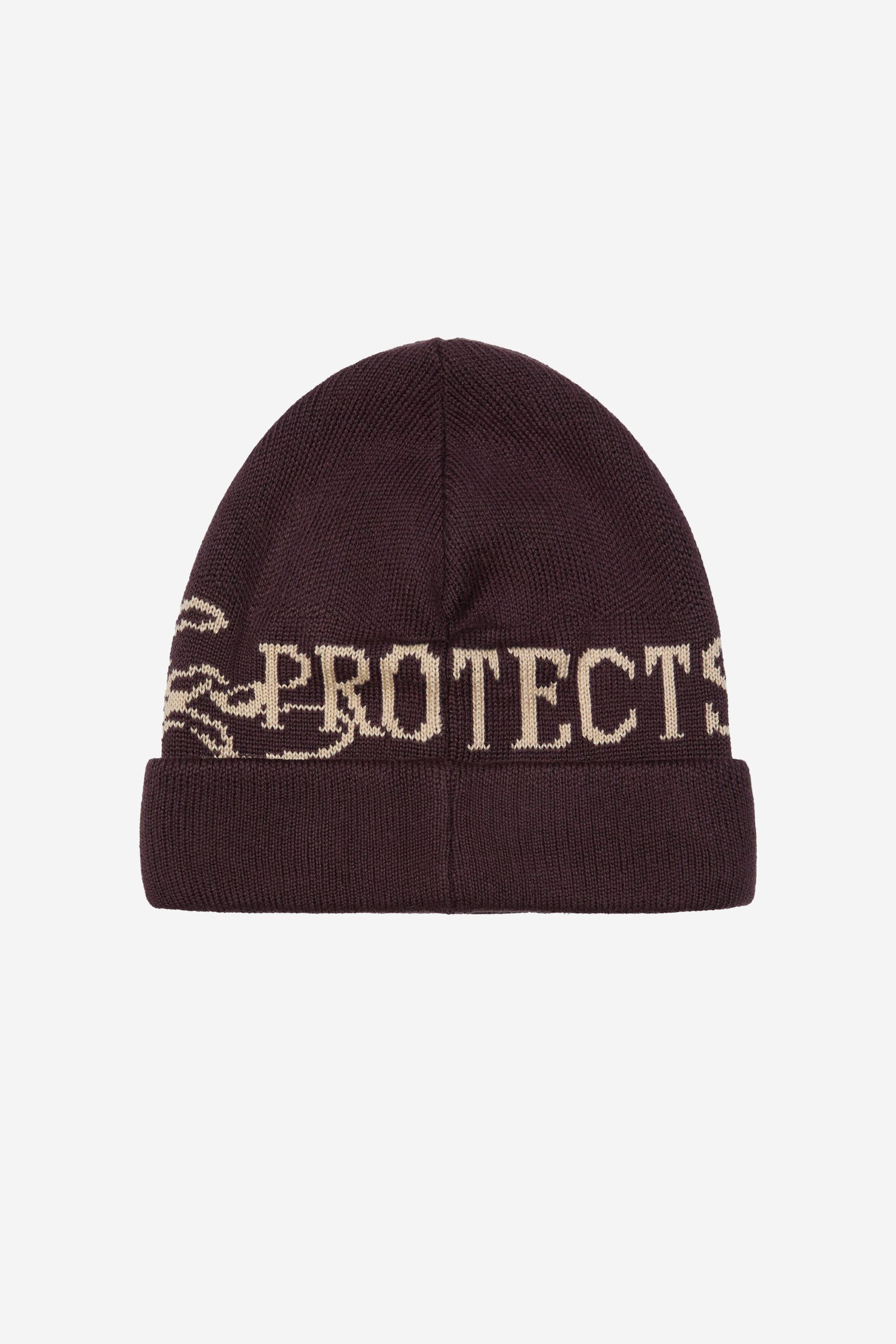 Шапка "Warms Hugs Protects"
