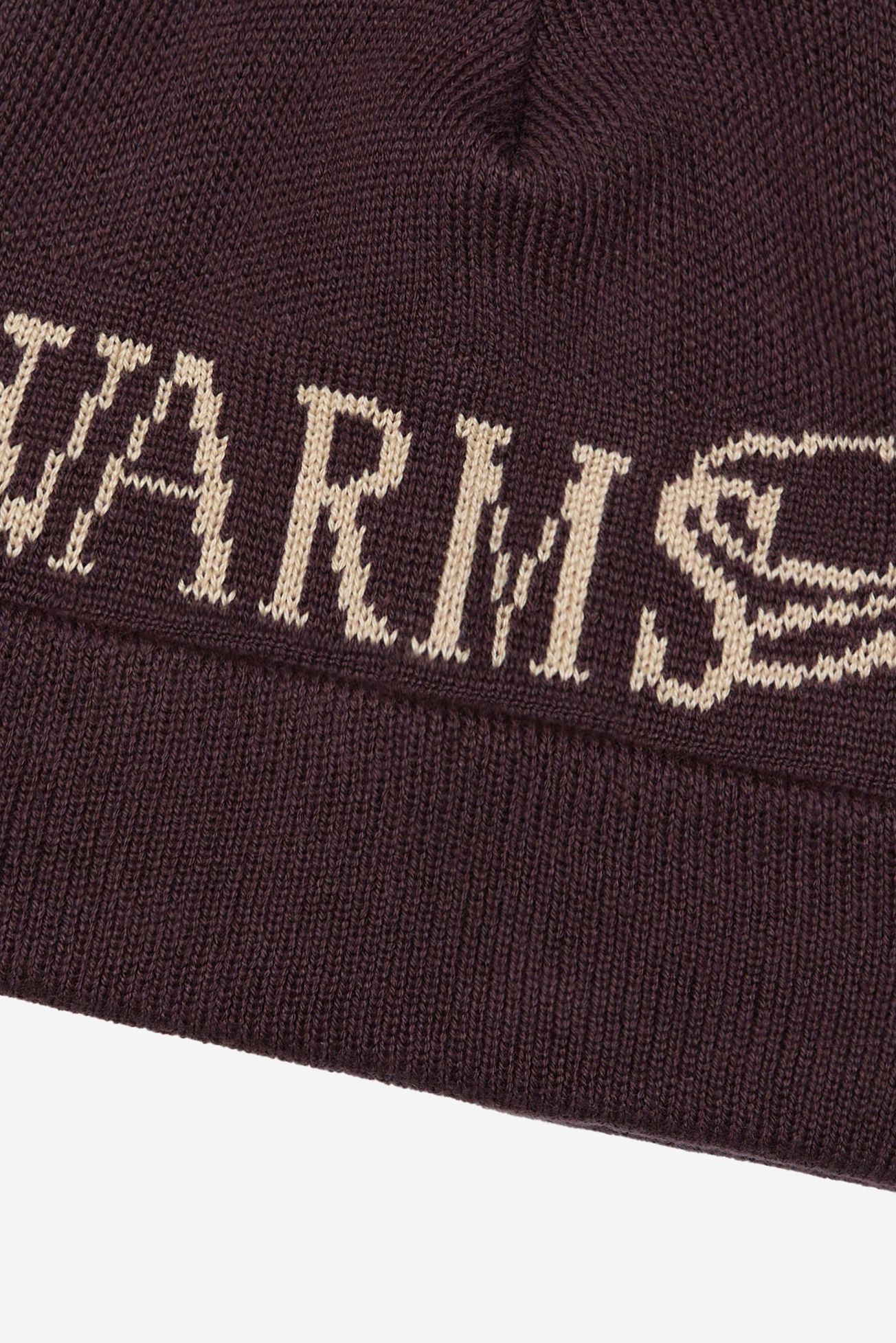 Шапка "Warms Hugs Protects"