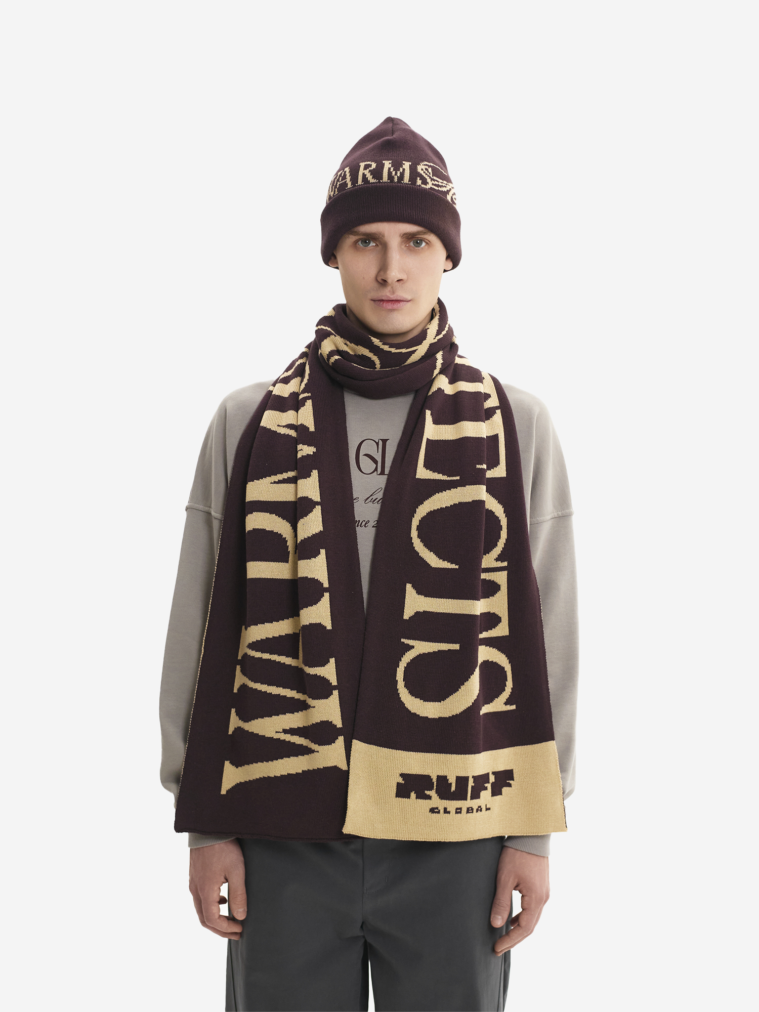 Шарф "Warms Hugs Protects"